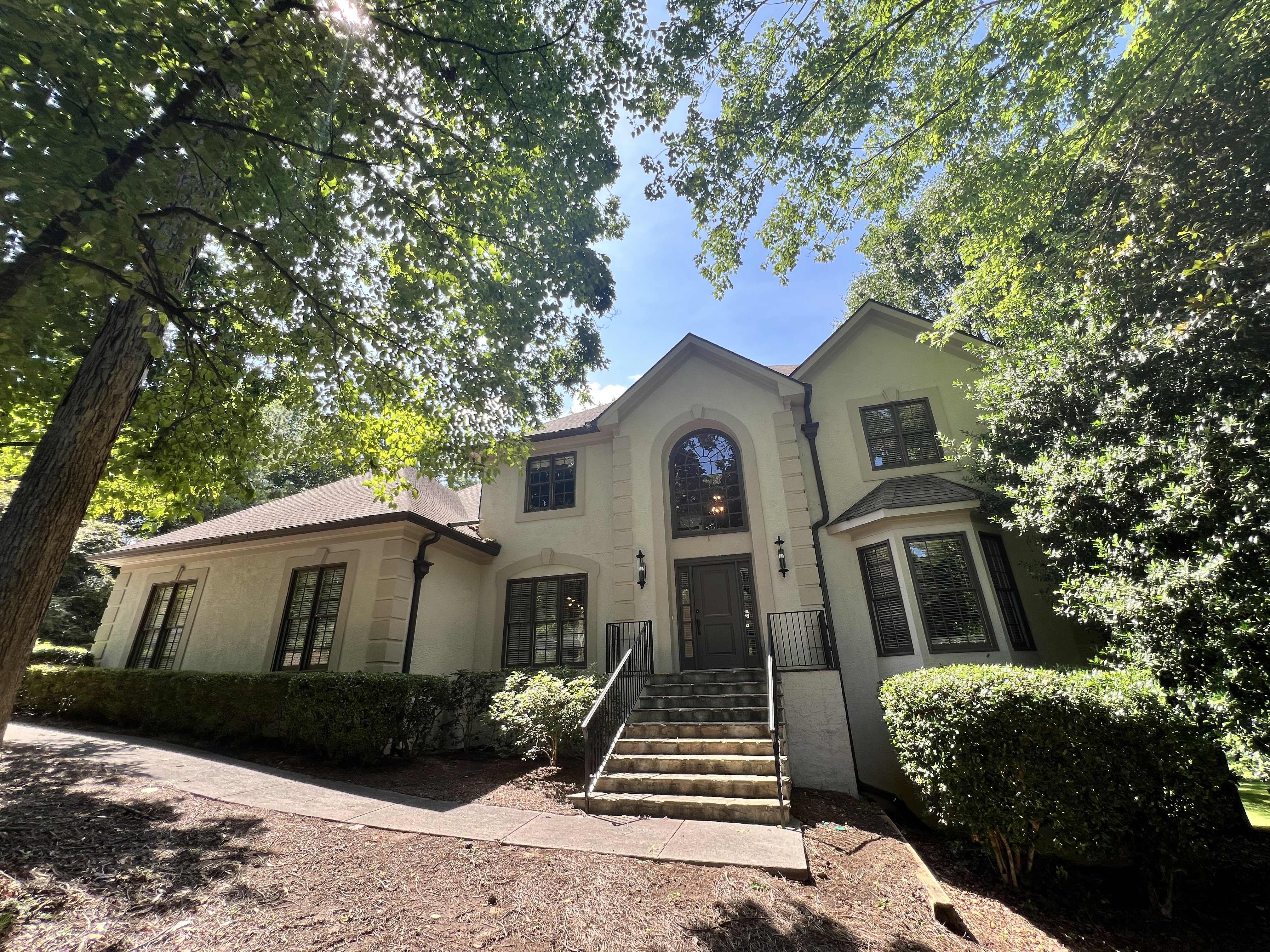 5BD/4.5BA HOUSE FOR RENT